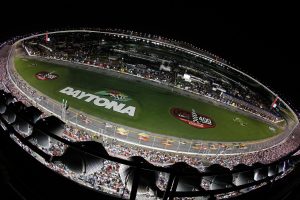 Imagen del circuito oval de daytona para ilustrar el la portada del artículo.