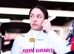 «¿Qué hace una mujer aquí?»