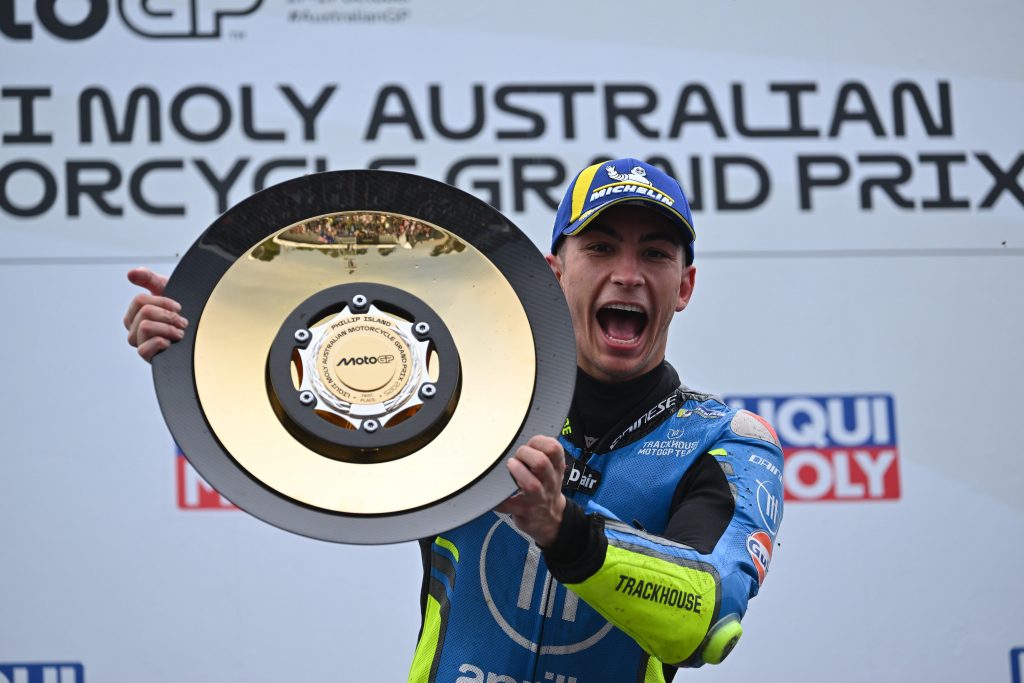 Raúl Fernández gana en Australia