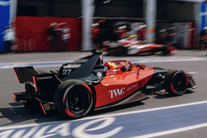 Jake Dennis con un fin de ensueño en Sao Paulo
